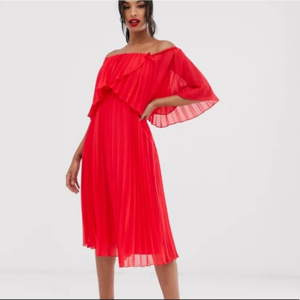 NWT Chiffon Pleated Midi Dress